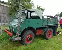 =Unimog, ausgestellt bei der Oldtimeraustellung vom Landmännerverein Bermuthshain im Juni 2019