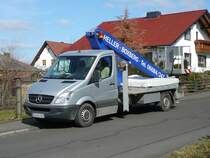 MB Sprinter der Firma Heller mit Hubarbeitsb�hne und kleiner Ladefl�che am 20.03.09 in 36100 Petersberg - Marbach