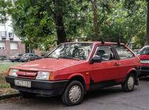 Dreitürer Lada Samara, aufgenommen in August, 2019 (Pécs - Ungarn).