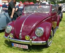 =VW Käfer Cabrio präsentiert auf dem Ausstellungsgelände in Bad Camberg anl. LOTTERMANN-Bullitreffen im Juni 2019
