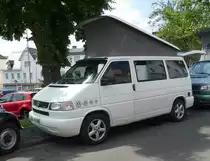 =VW T4 mit Aufstelldach steht im Juni 2019 in Bad Camberg