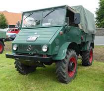 =Unimog, ausgestellt bei der Oldtimeraustellung vom Landmännerverein Bermuthshain im Juni 2019