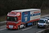 DAF XF105.460(?)  SuperSpaceCab  von BERGHEGGER ist bei L�denscheid unterwegs.