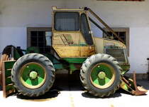 Forstschlepper woody GT-70, 70PS, gebaut von der Firma VILPO in Slowenien, ausgestellt im Technikmuseum Bistra/Slowenien, Juni 2016 
