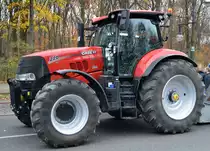 Ein CASE IH PUMA 220 CVX am 26.11.19 Berlin Charlottenburg.