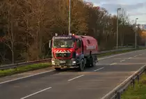 MAN TGS Kehrmaschine am 30.11.19 in Frankfurt am Main 