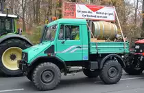 MB UNIMOG U90 am 26.11.19 Berlin Mitte.