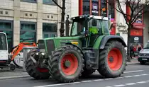 FENDT FAVORIT 920 Traktor am 26.11.19 Nähe Brandenburger Tor Berlin.