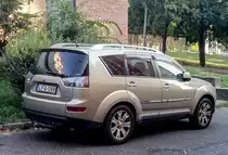 Rückansicht: Mitsubishi Outlander I, fotografiert in August 2019 (Pécs, Ungarn).