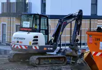 Ein SCHAEFF TC48 Minibagger einer Garten- und Landschaftsbau Firma am 20.10.19 Berlin Marzahn.