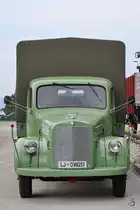 Ein alter Mercedes-Benz LKW (1500?) war Ende August 2019 im Park der Militärgeschichte in Pivka ausgestellt.