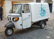 =Ape vom Eiscafe BONIFATIUS steht im September 2019 in Fulda