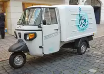 =Ape vom Eiscafe BONIFATIUS steht im September 2019 in Fulda