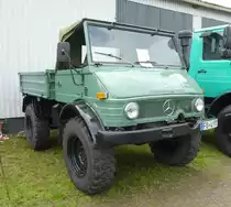 =Unimog, ausgestellt bei der Oldtimeraustellung vom Landmännerverein Bermuthshain im Juni 2019