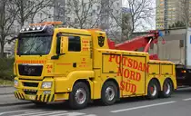 Modernes MAN Typ? Abschleppfahrzeug für LKW und Busse der Fa. Bergungsdienst Potsdam Nord am 11.12.19 im Einsatz Berlin Friedrichsfelde.