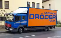 =MB Atego 821 der Spedition DRÖDER steht im Dezember 2019 in Hünfeld