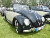 =Hebmüller-Käfer steht auf dem Ausstellungsgelände in Bad Camberg anl. LOTTERMANN-Bullitreffen im Juni 2019