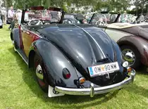 =Hebmüller-Käfer steht auf dem Ausstellungsgelände in Bad Camberg anl. LOTTERMANN-Bullitreffen im Juni 2019