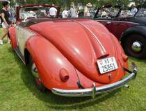 =Hebmüller-Käfer steht auf dem Ausstellungsgelände in Bad Camberg anl. LOTTERMANN-Bullitreffen im Juni 2019