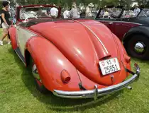 =Hebmüller-Käfer steht auf dem Ausstellungsgelände in Bad Camberg anl. LOTTERMANN-Bullitreffen im Juni 2019