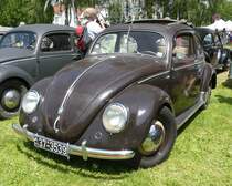 =Brezel-Käfer steht auf dem Ausstellungsgelände in Bad Camberg anl. LOTTERMANN-Bullitreffen im Juni 2019