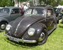 =Brezel-Käfer steht auf dem Ausstellungsgelände in Bad Camberg anl. LOTTERMANN-Bullitreffen im Juni 2019