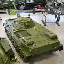 Ein leichter, schwimmfähiger Panzer vom Typ PT-76B stand Ende August 2019 im Park der Militärgeschichte in Pivka.