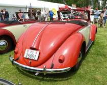 =Hebmüller-Käfer steht auf dem Ausstellungsgelände in Bad Camberg anl. LOTTERMANN-Bullitreffen im Juni 2019