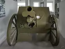 Ein 129mm Schneider M1915 Geschütz war Ende August 2019 im Park der Militärgeschichte in Pivka ausgestellt.