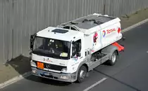 MB ATEGO 1222 Tanklaster der Fa. TOTAL Mineralöl GmbH, Befüllung siehe (UN-Nr.: 30/1202 = 	Dieselkraftstoff oder Gasöl oder Heizöl (leicht)) am 09.08.19 Berliner Stadtautobahn Höhe Kaiserdamm. 