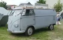 =VW T 1 steht auf dem Ausstellungsgelände in Bad Camberg anl. LOTTERMANN-Bullitreffen im Juni 2019