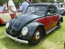 =Hebmüller-Käfer steht auf dem Ausstellungsgelände in Bad Camberg anl. LOTTERMANN-Bullitreffen im Juni 2019