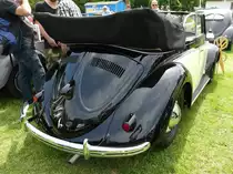 =Käfer Cabrio steht auf dem Ausstellungsgelände in Bad Camberg anl. LOTTERMANN-Bullitreffen im Juni 2019