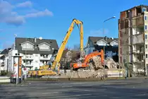 AWR Abbruch Liebherr 960 Abrissbagger am 23.12.19 in Wiesbaden 