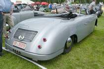 =VW Thonfeld Sportcabriolet, steht auf dem Ausstellungsgelände in Bad Camberg anl. LOTTERMANN-Bullitreffen im Juni 2019. Das Fahrzeug ist ein Einzelstück, wurde in Dresden 1955 handgefertigt und auf das Fahrgestell eines Wehrmachtskübel (Typ 82) montiert. Später erfolgte der Umbau auf eine VW Käfer Bodengruppe.