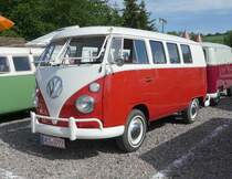 =VW T1 steht beim Bullitreffen in Ostheim/Rhön im Juni 2019