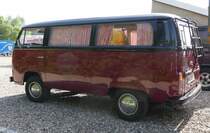 =VW T2 steht beim Bullitreffen in Ostheim/Rhön im Juni 2019