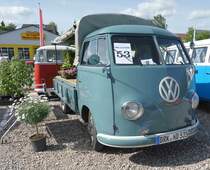 =VW T 1 Pritsche steht beim Bullitreffen in Ostheim/Rhön im Juni 2019