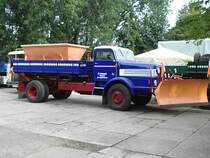 H6 Pritschenkipper mit Winterdienstausr�stun beim Treffen im ARA Messepark 2007