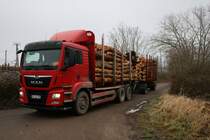 MAN TGX in Hanau am 02.01.20 an einen zugänglichen Gelände 