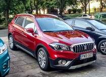 Suzuki SX4 S-Cross, fotografiert in August, 2019, Pécs (Ungarn).