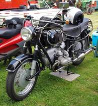 =BMW R 69 S, Bj. 1965, 42 PS, steht bei der Oldtimerveranstaltung in Gudensberg im Juni 2019. Das Motorrad wurde 1965 nach Amerika exportiert. Der Besitzer verkaufte die BMW nach einer Europatour in Schweden. Dort war sie von 1969 bis 1976 zugelassen. 1995 nach Deutschland reimportiert und 1996 neu angemeldet.