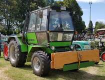 =Deutz Intrac 2004 steht bei der Oldtimerveranstaltung in Gudensberg im Juni 2019