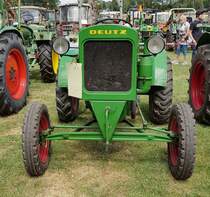 =11er Deutz steht bei der Oldtimerveranstaltung in Gudensberg im Juni 2019