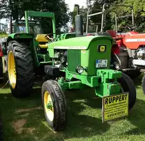 =John Deere 2130, gesehen auf dem Ausstellungsgelände in Gudensberg im Juni 2019