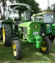 =John Deere 2030, gesehen auf dem Ausstellungsgelände in Gudensberg im Juni 2019