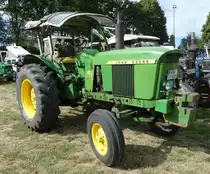 =John Deere 3010, gesehen auf dem Ausstellungsgelände in Gudensberg im Juni 2019