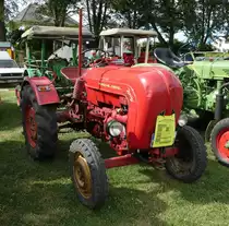 =Porsche Junior 108 V, Bj. 1959, 14 PS, gesehen auf dem Ausstellungsgelände in Gudensberg im Juni 2019