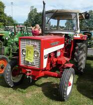 =IHC 353, Bj. 1970, 34 PS, präsentiert auf dem Ausstellungsgelände in Gudensberg im Juni 2019