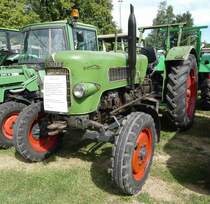 =Fendt Favorit 3, Bj. 1966, 52 PS, steht auf dem Ausstellungsgelände in Gudensberg im Juni 2019
